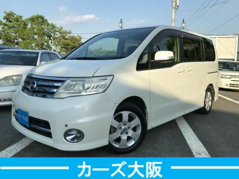 NISSAN　SERENA