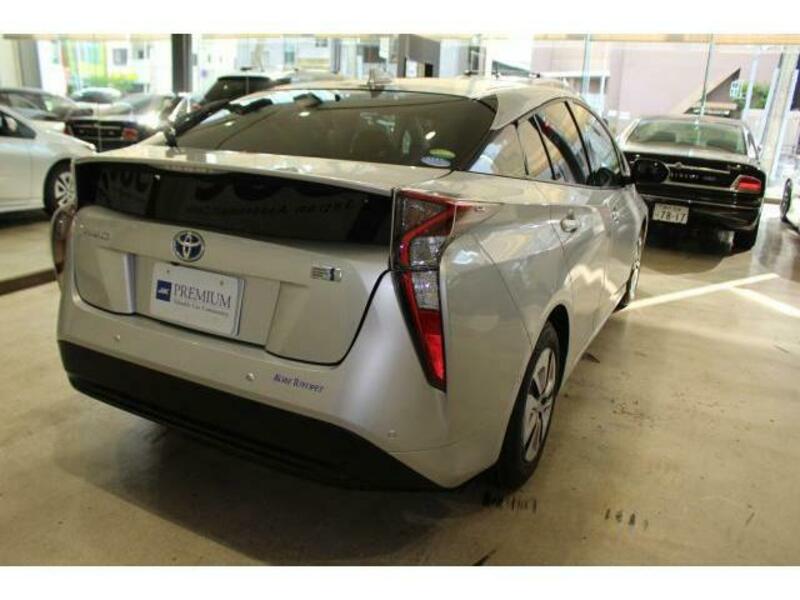 PRIUS-1