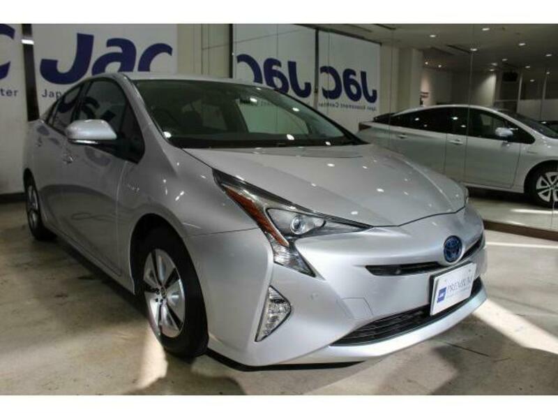 PRIUS-11