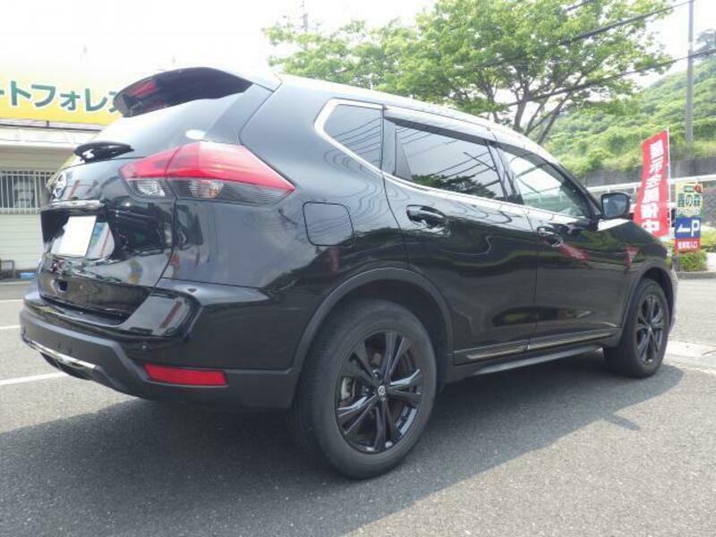 X-TRAIL-4