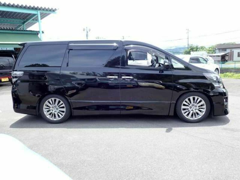 VELLFIRE-3