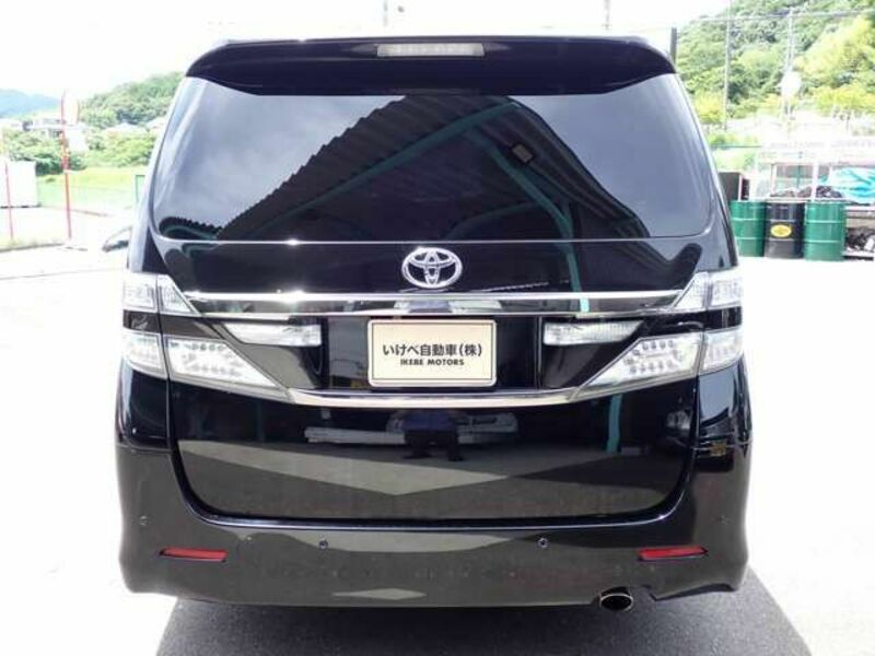 VELLFIRE-5