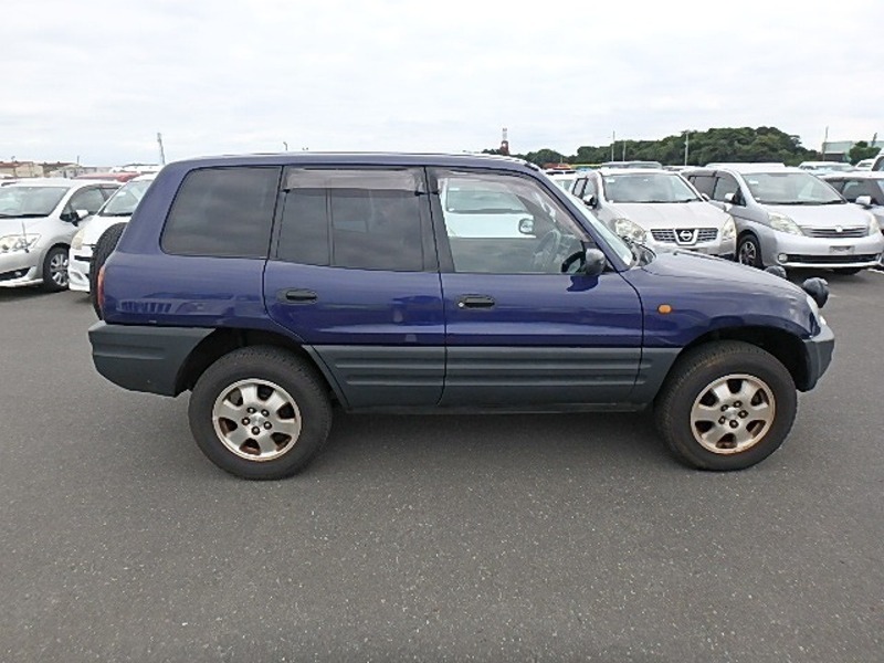 RAV4