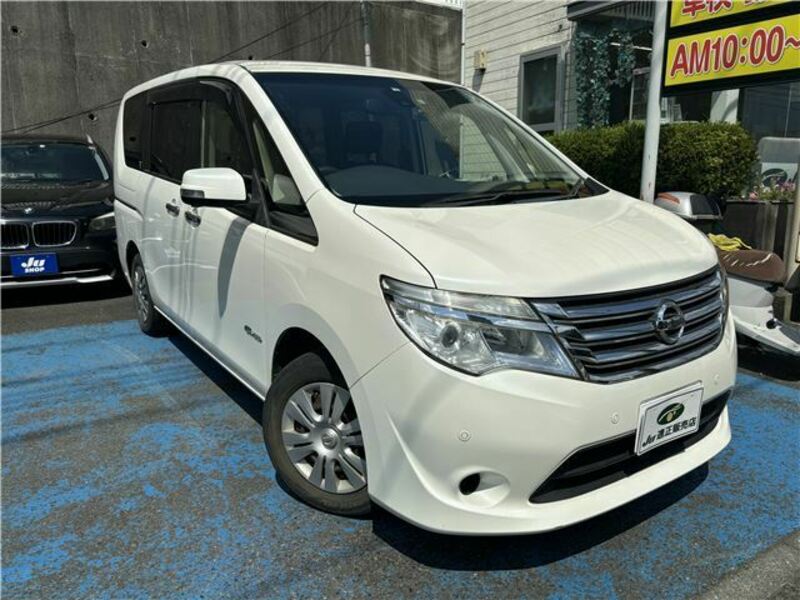 NISSAN　SERENA