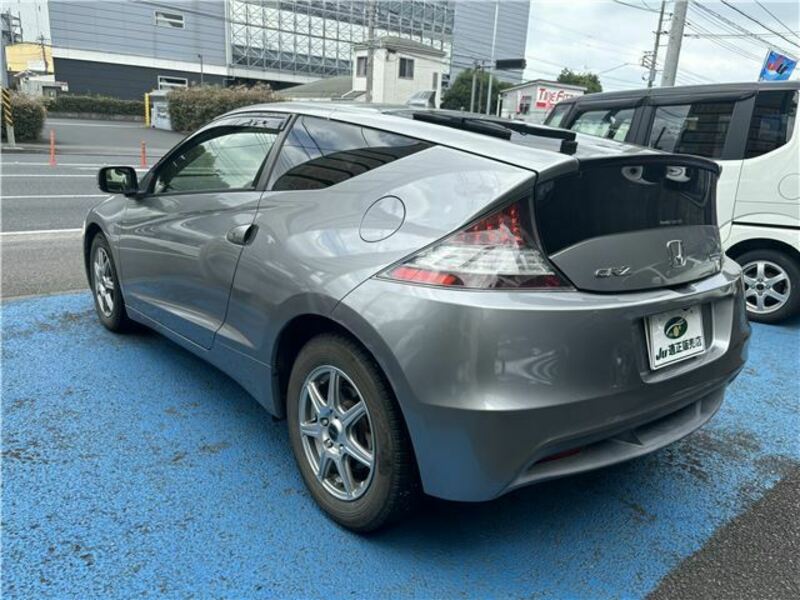 CR-Z-5