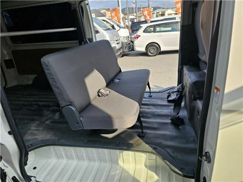 HIACE VAN-6