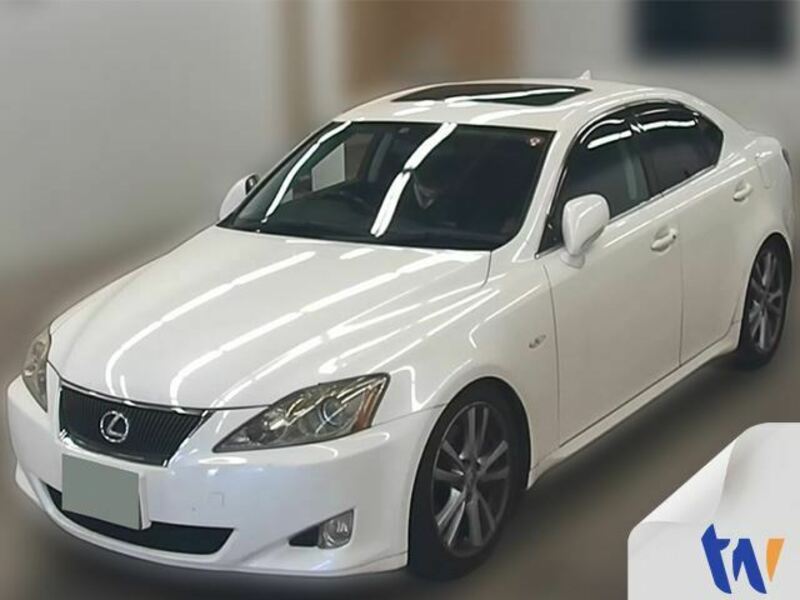 LEXUS　IS