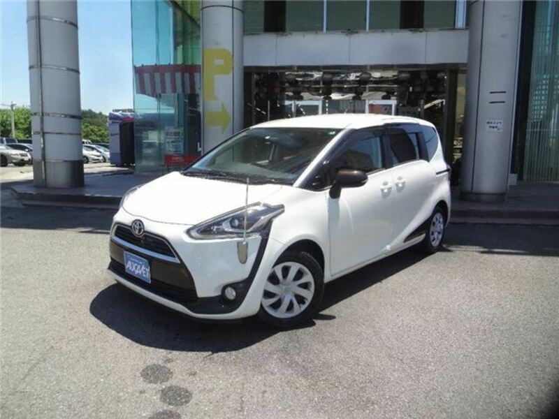 TOYOTA　SIENTA