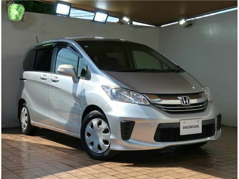 HONDA　FREED