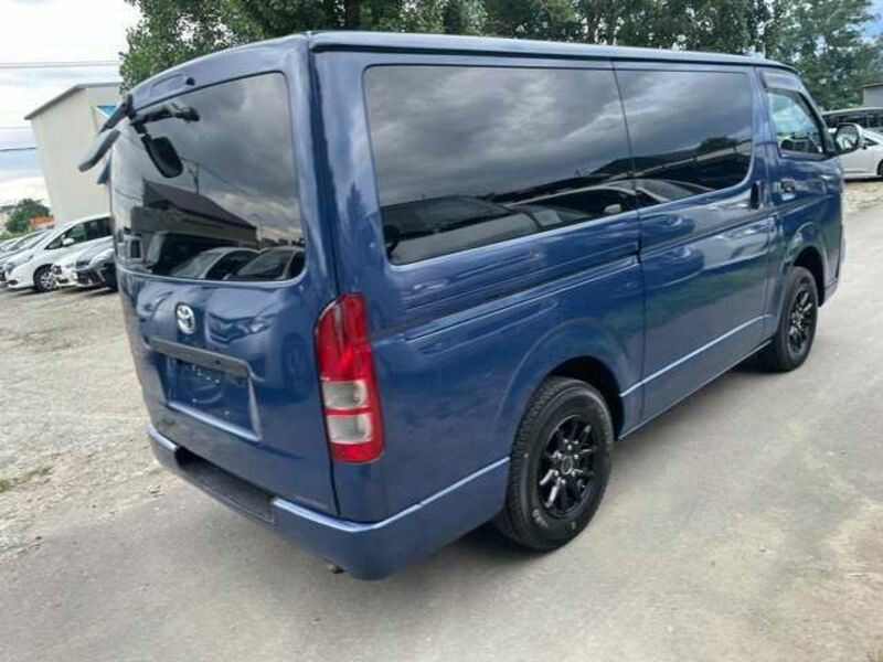 HIACE VAN-11