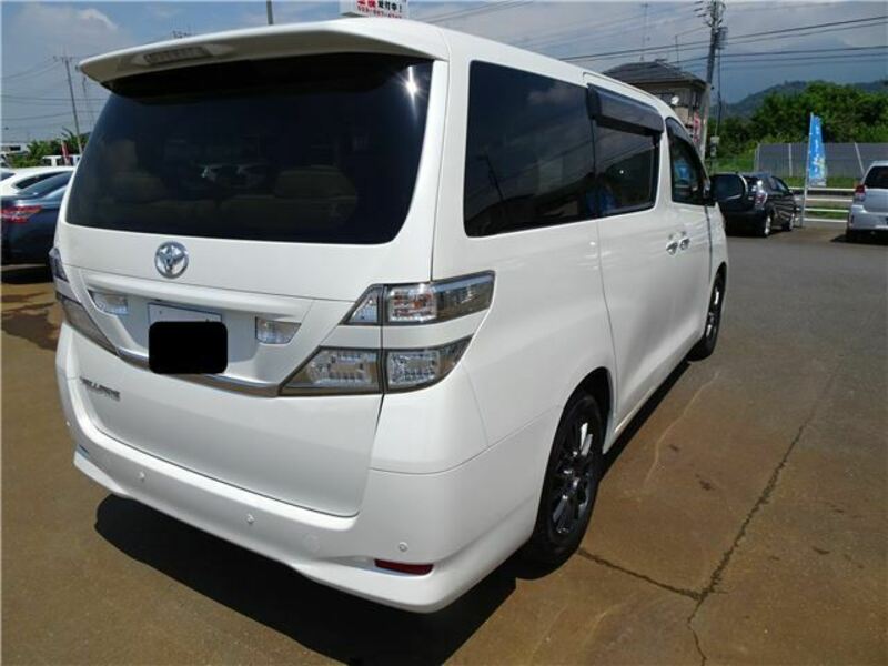 VELLFIRE-1