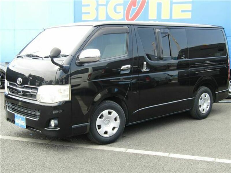 HIACE VAN-1