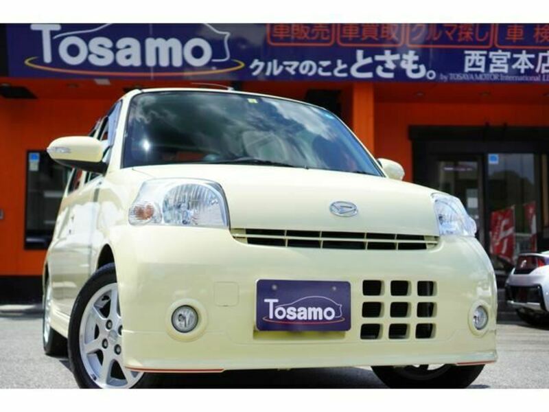 DAIHATSU　ESSE