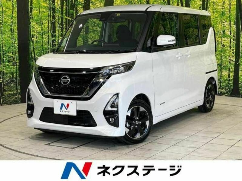 NISSAN　ROOX