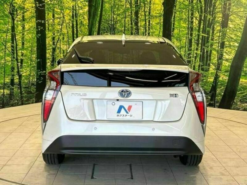 PRIUS-15