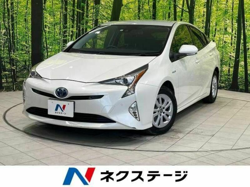 TOYOTA　PRIUS