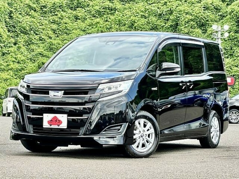 TOYOTA　NOAH