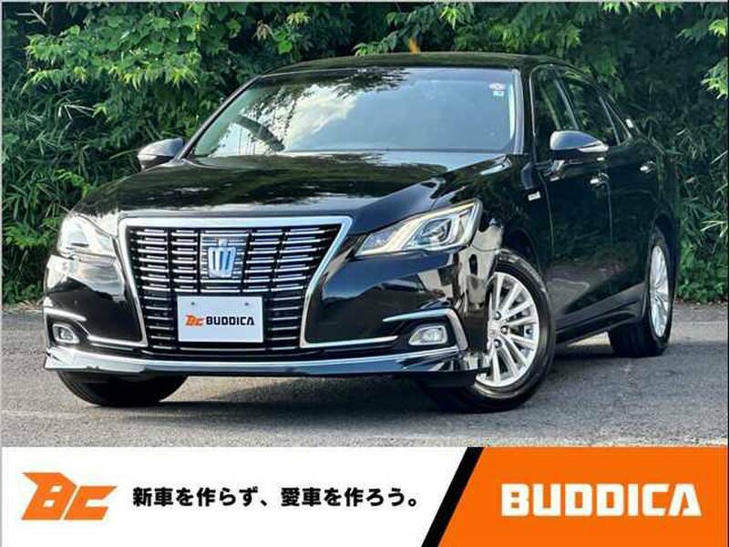 TOYOTA　CROWN