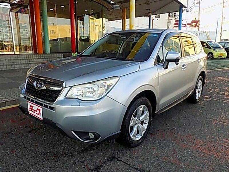 SUBARU　FORESTER