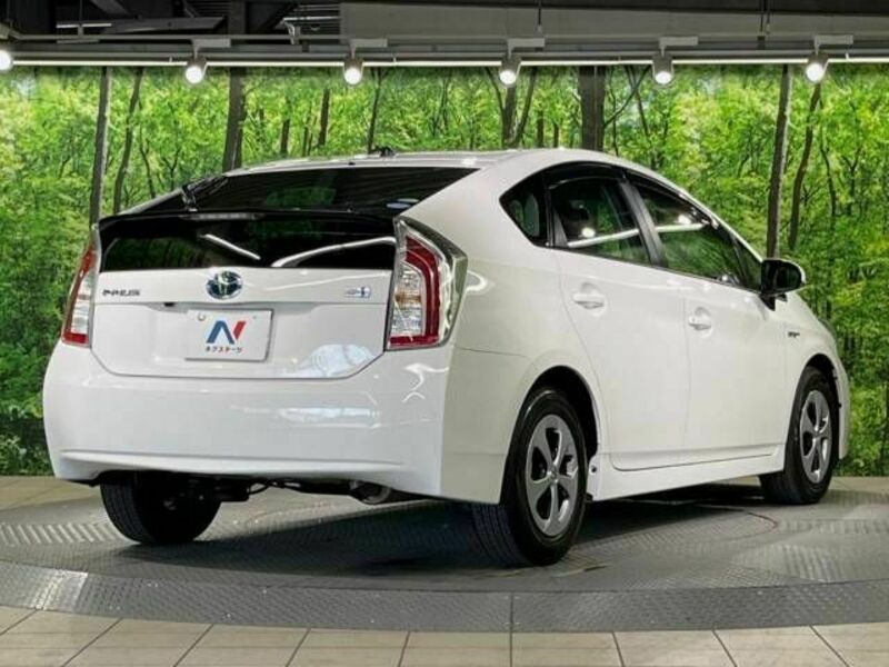 PRIUS-18