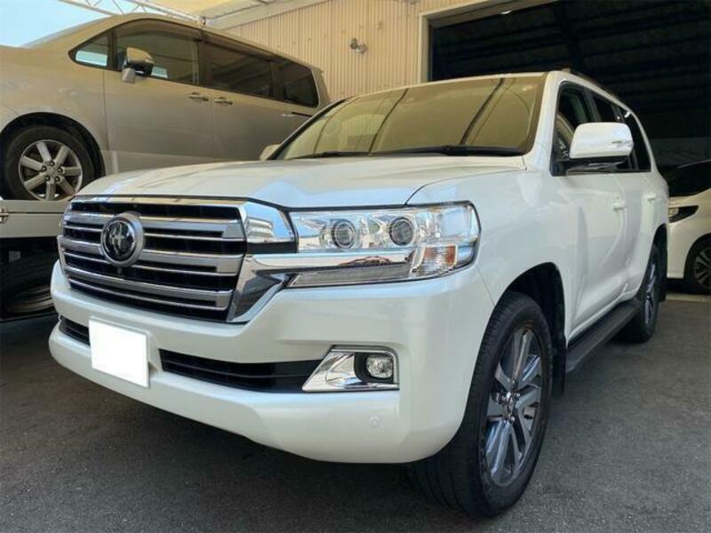 TOYOTA　LAND CRUISER