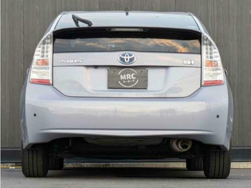 PRIUS-6