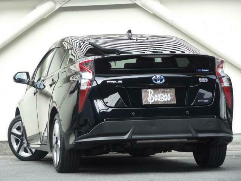 PRIUS-4