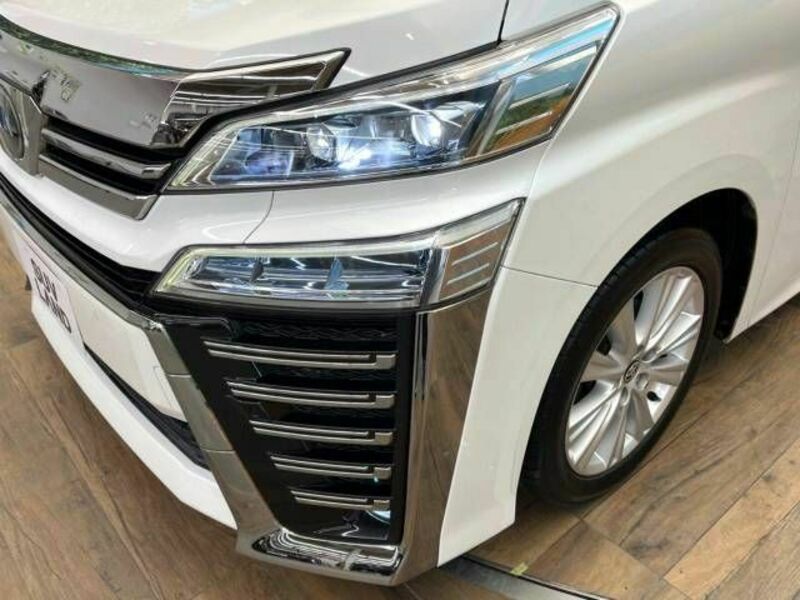 VELLFIRE-12