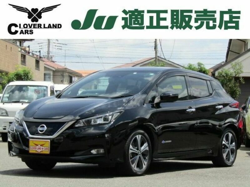 NISSAN　LEAF