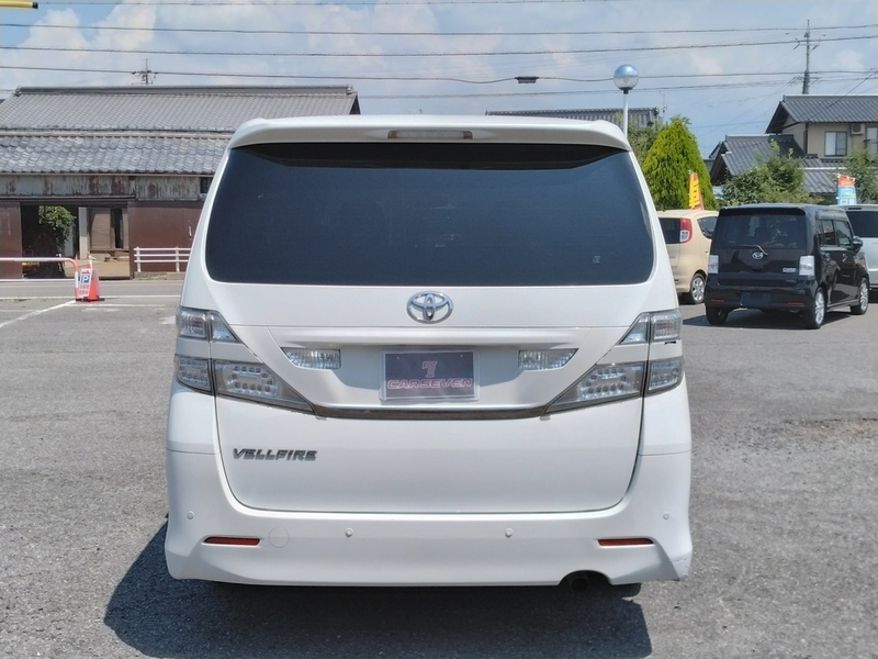 VELLFIRE-6