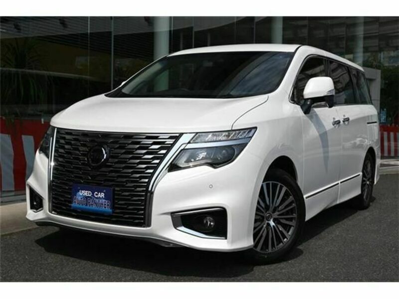 NISSAN　ELGRAND