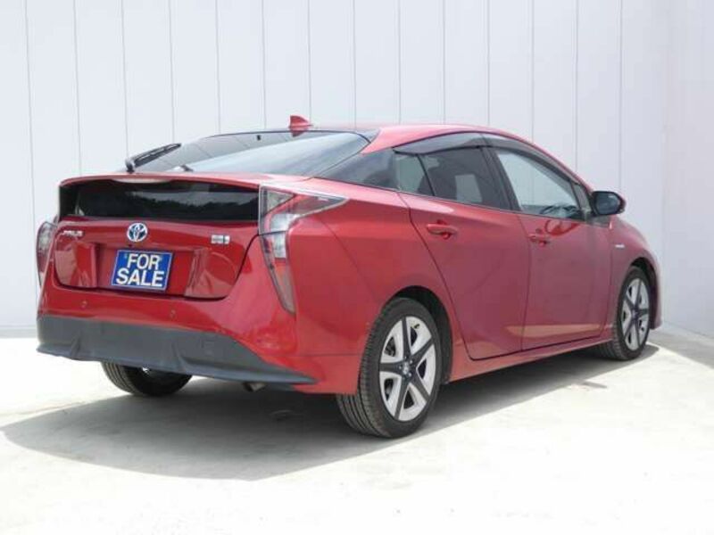 PRIUS-7