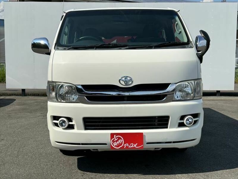 HIACE VAN-11