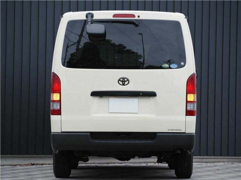 HIACE VAN-10