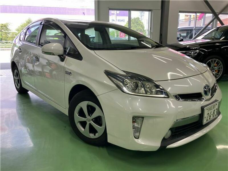 PRIUS PHV