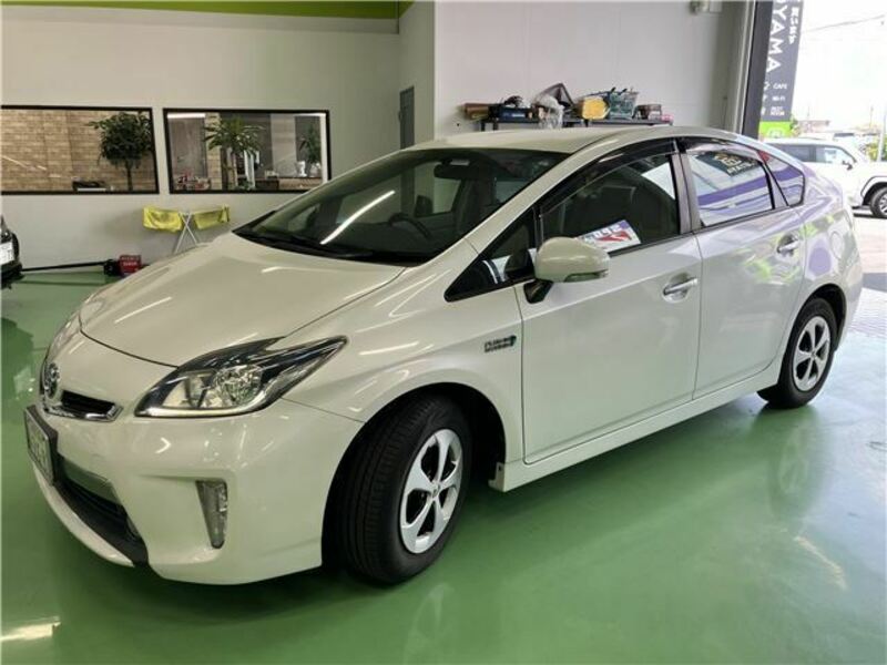 PRIUS PHV-6