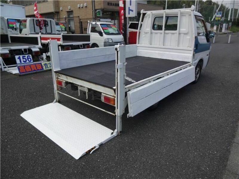 NISSAN　VANETTE TRUCK