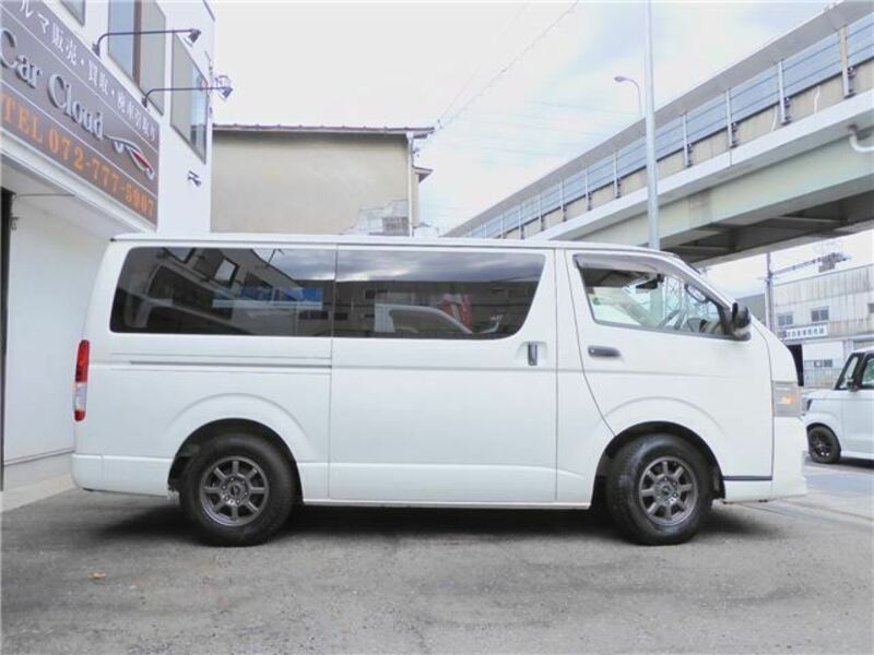 HIACE VAN-1