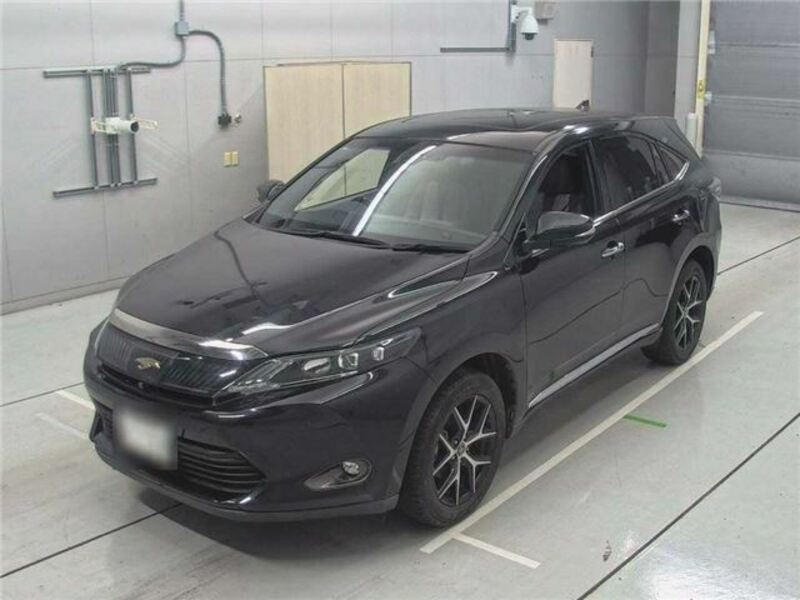 TOYOTA　HARRIER