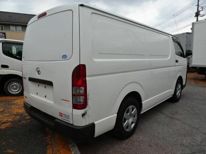 HIACE VAN-1