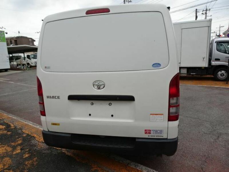 HIACE VAN-8