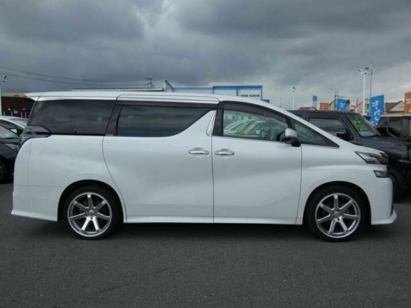 VELLFIRE-3