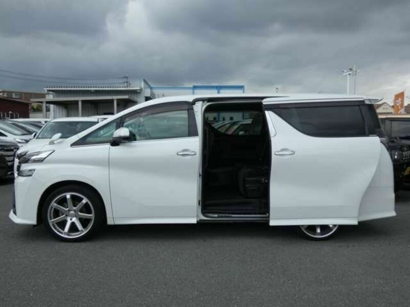 VELLFIRE-6