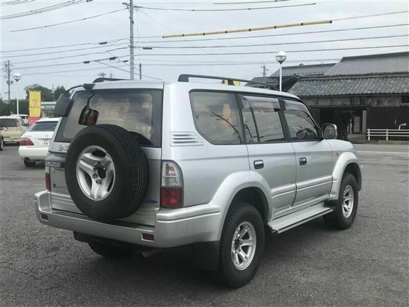 LAND CRUISER PRADO-4