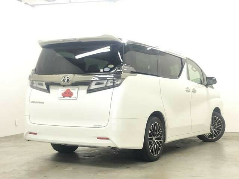 VELLFIRE-2