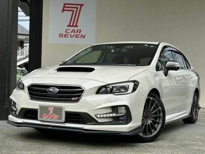 SUBARU　LEVORG