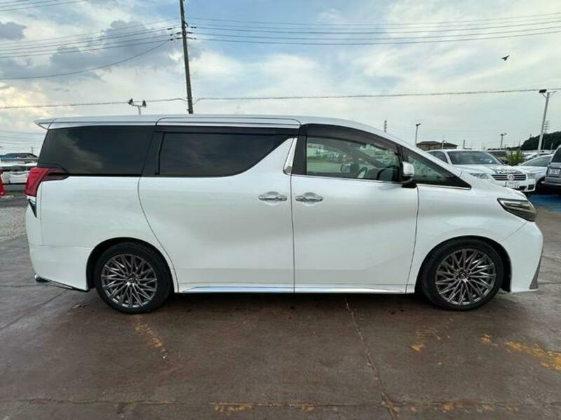 VELLFIRE-6