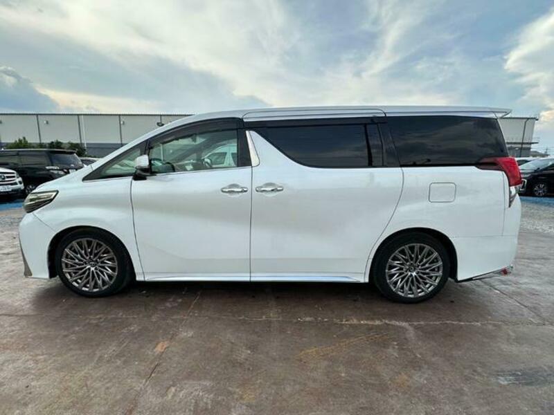 VELLFIRE-7