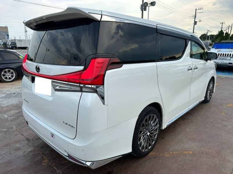 VELLFIRE-4