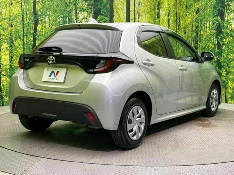 YARIS-17